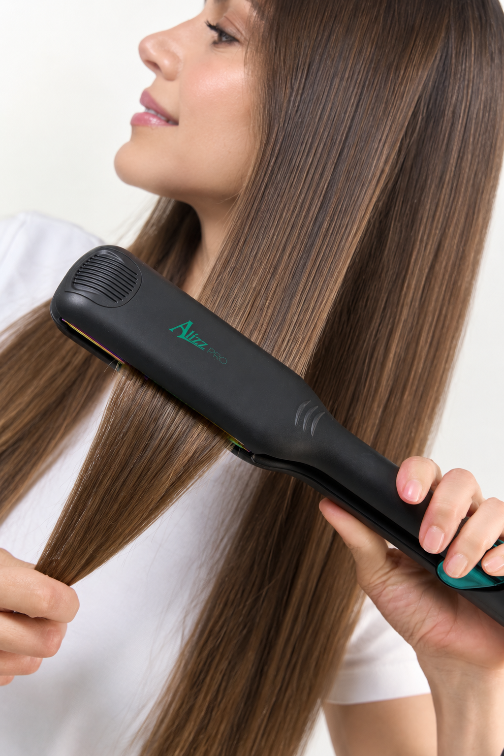 PLANCHA ALIZZ PLUS SIZE AURA TITANIUM TECHNOLOGY