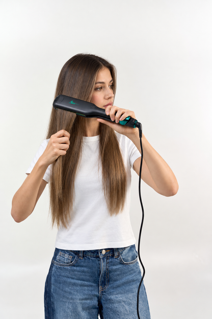 PLANCHA ALIZZ PLUS SIZE AURA TITANIUM TECHNOLOGY